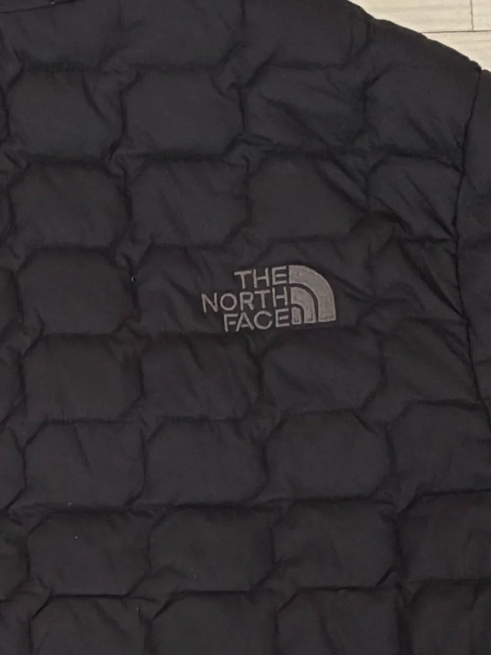 The North Face Men's ThermoBall Hooded Insulated Jacket Matte Black Size M